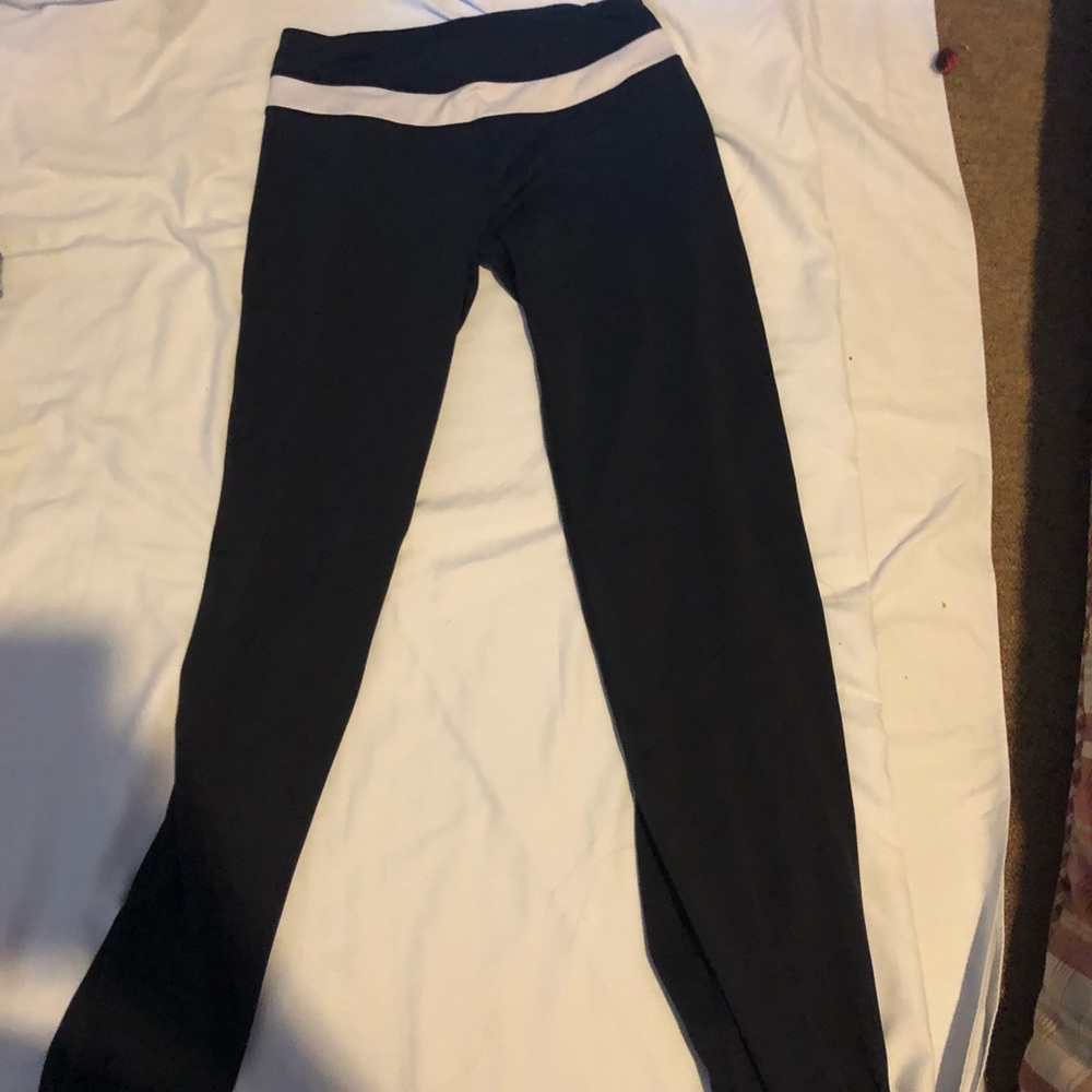YOGA PANTS